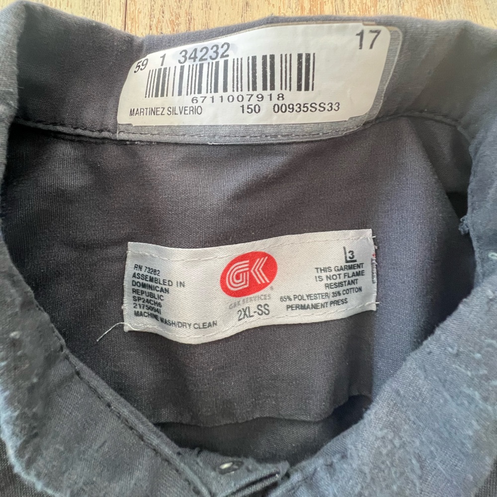 button down shirt - Picture 2 of 3